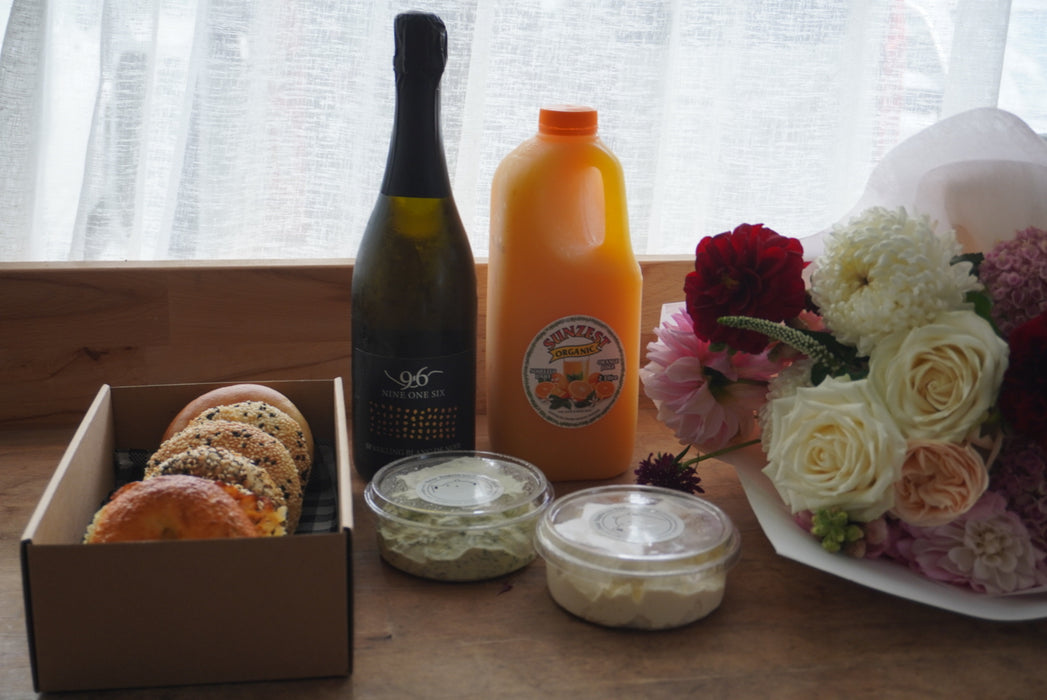 Mother's Day package with premium sparkling wine and large bouquet